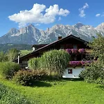 Langeck Apartman *